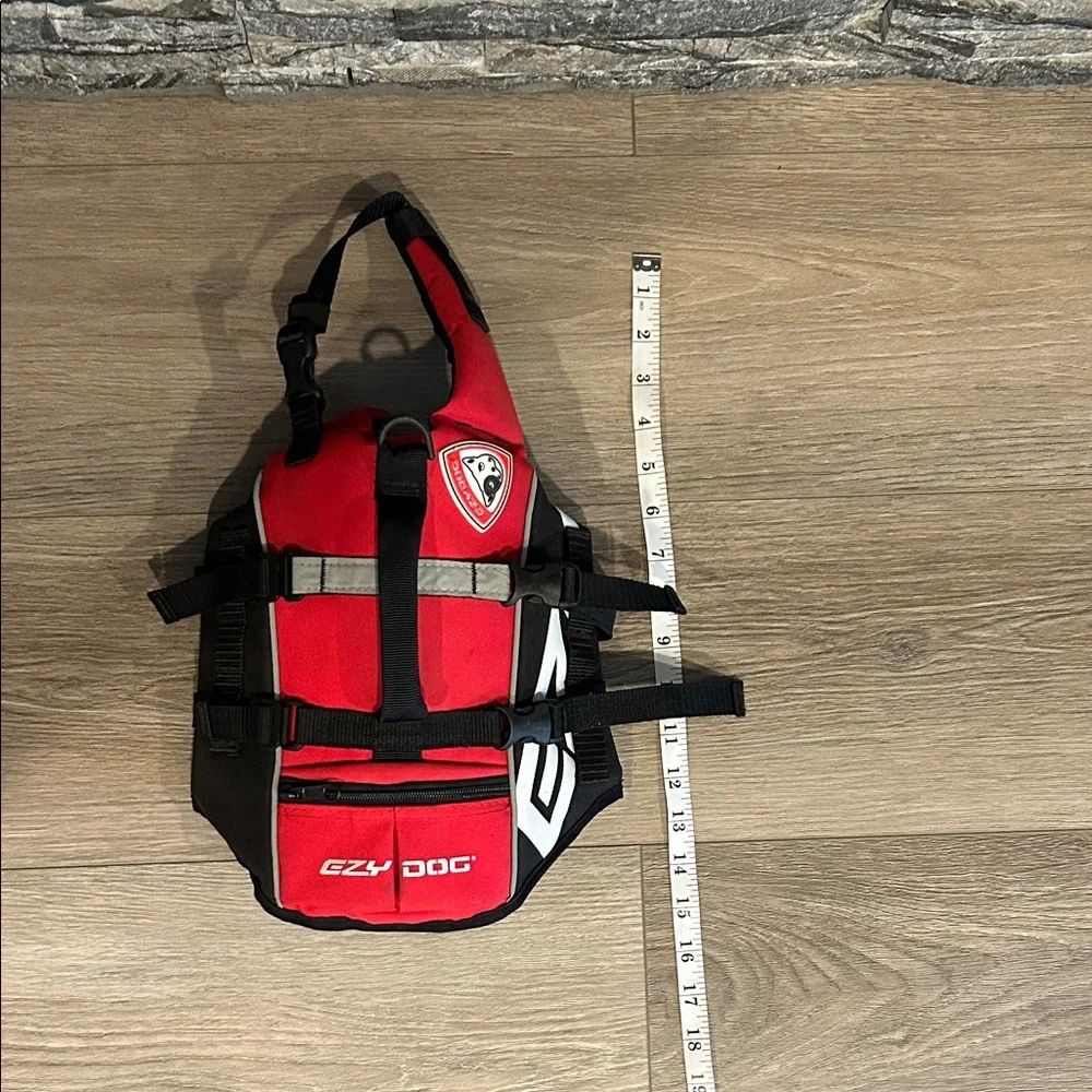 EZY DOG Red and‎ Black Dog Life Jacket Size MXS (Medium-Extra Small)